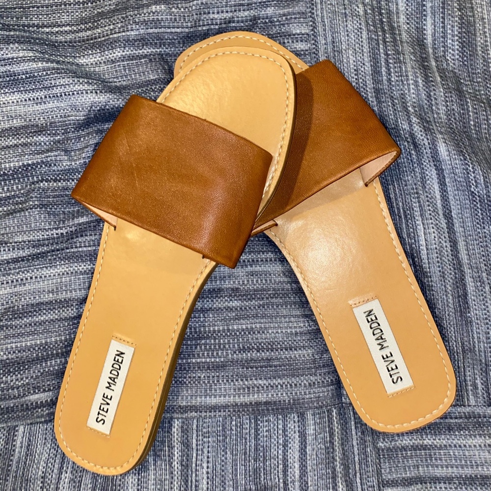 Steve Madden slides